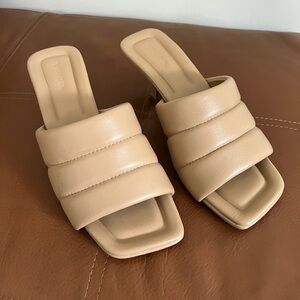 Vince Ceil Mules size 7